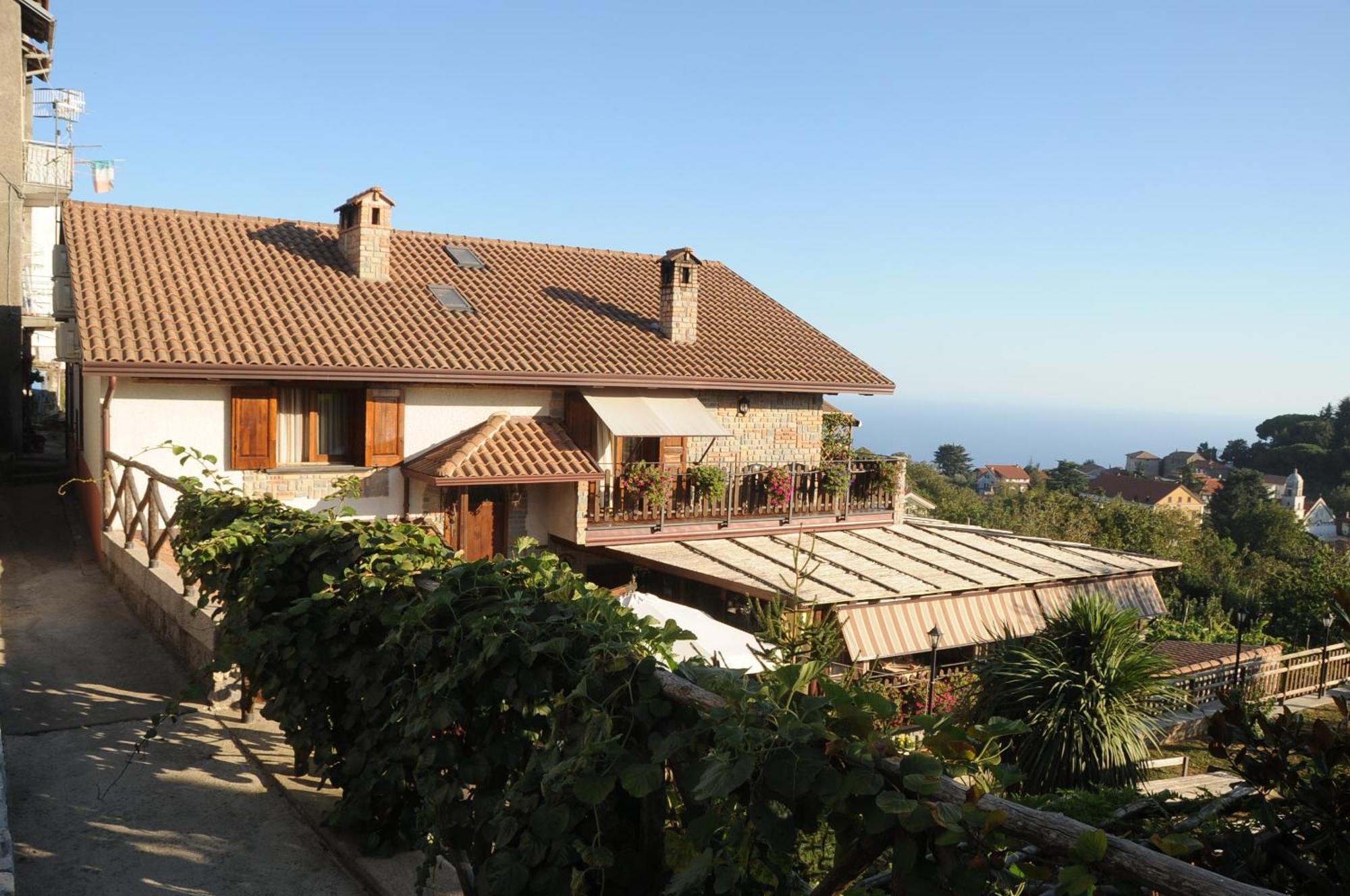 Agriturismo La Baita Аджерола Экстерьер фото